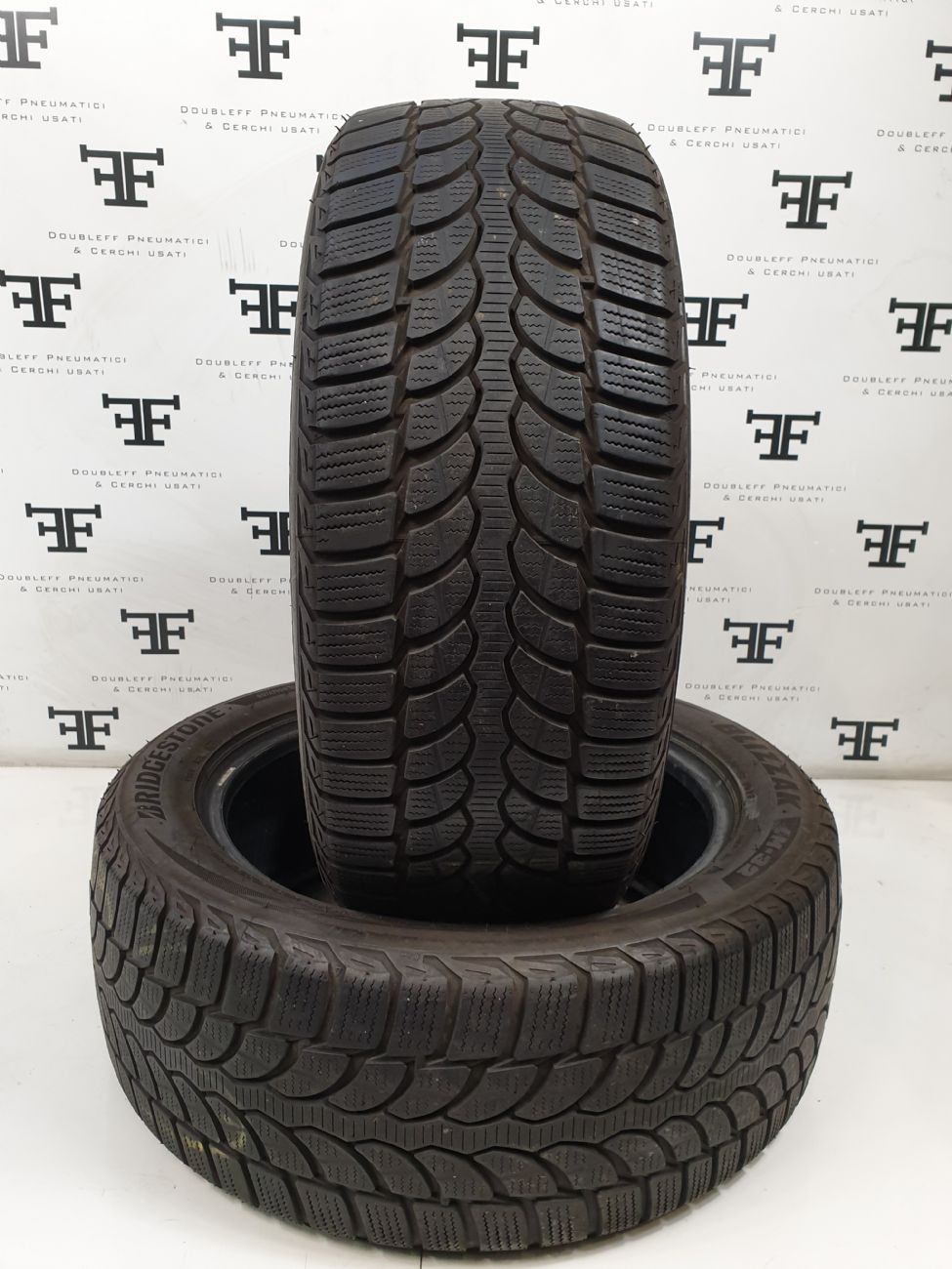 Pneumatici 245 40 R20 95 W BRIDGESTONE BLIZZAK LM-32 invernale usati 180€