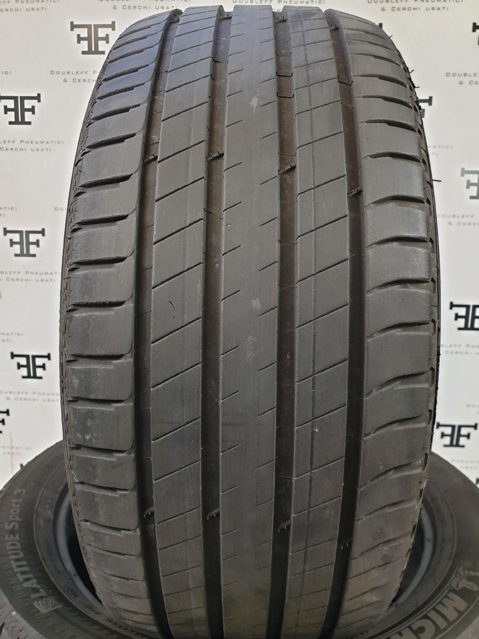 Pneumatici 235 60 R18 103 V MICHELIN LATITUDE SPORT 3 estivo usati 300€