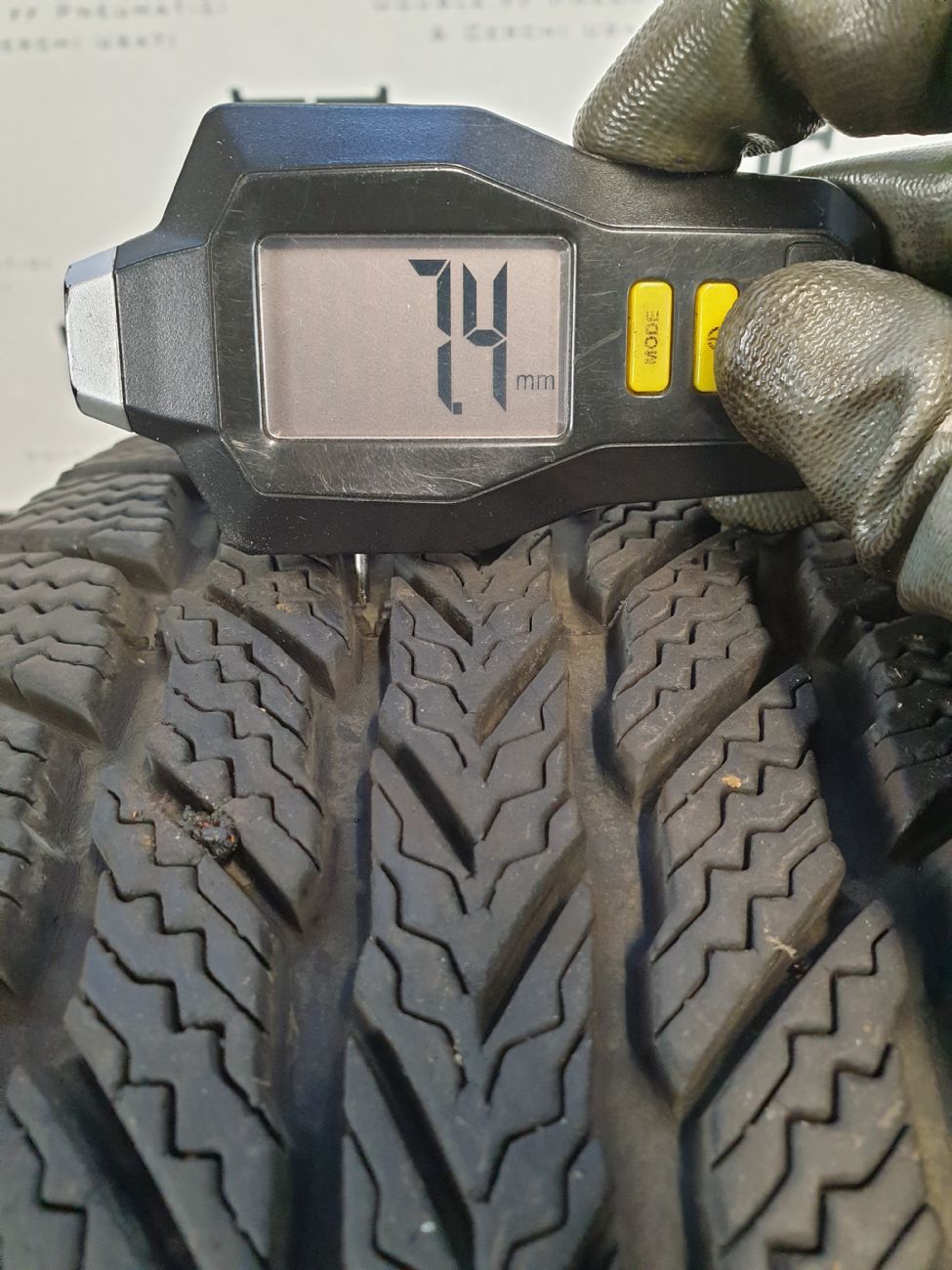 Pneumatici 205 60 R16 92 H RUNWAY RWT-I invernale DEMONTÉ usati 110€