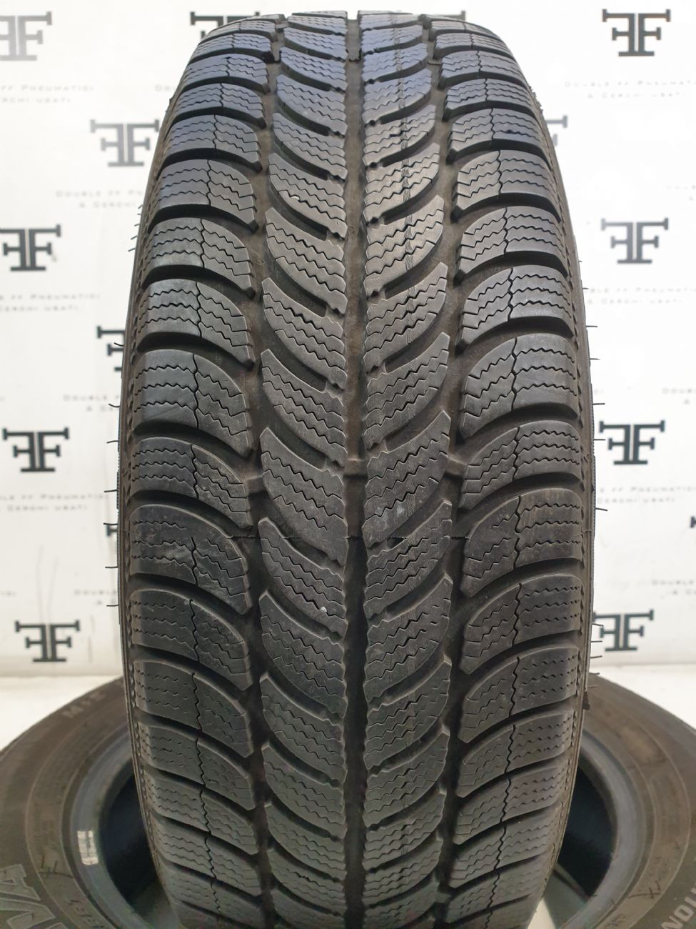 Pneumatici 155 65 R14 75 T SAVA ESKIMO S3 + invernale usati 80€