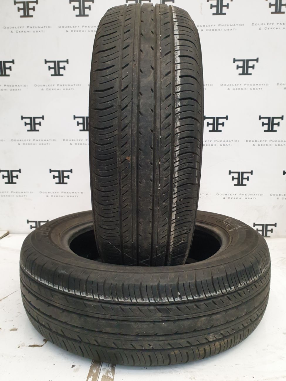 Pneumatici 195 60 R16 89 H YOKOHAMA DB DECIBEL E70 estivo usati 85€