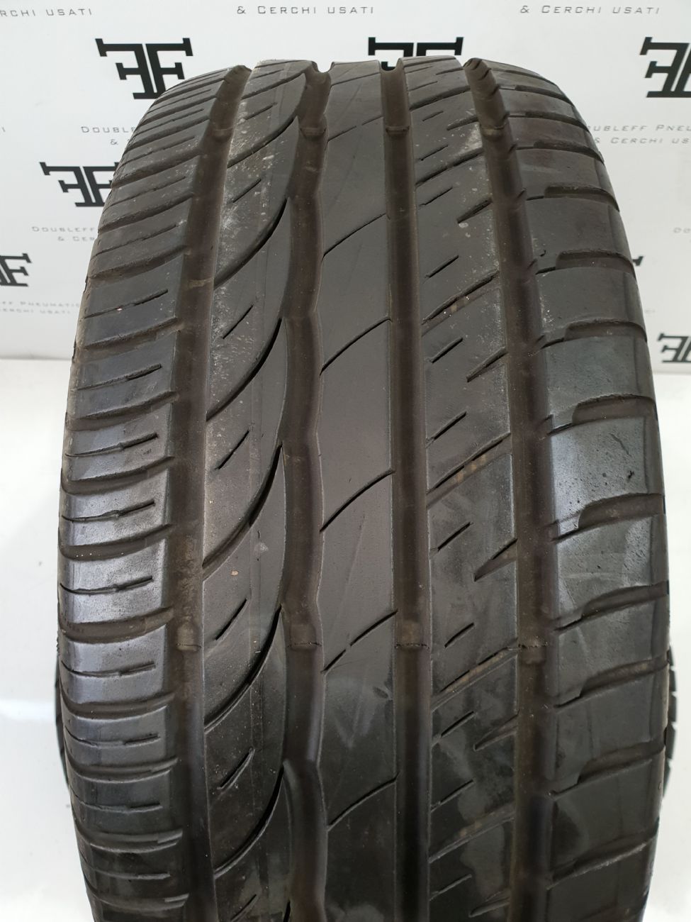Pneumatici 205 60 R16 92 V BARUM BRAVURIS 2 HM estivo usati 100€