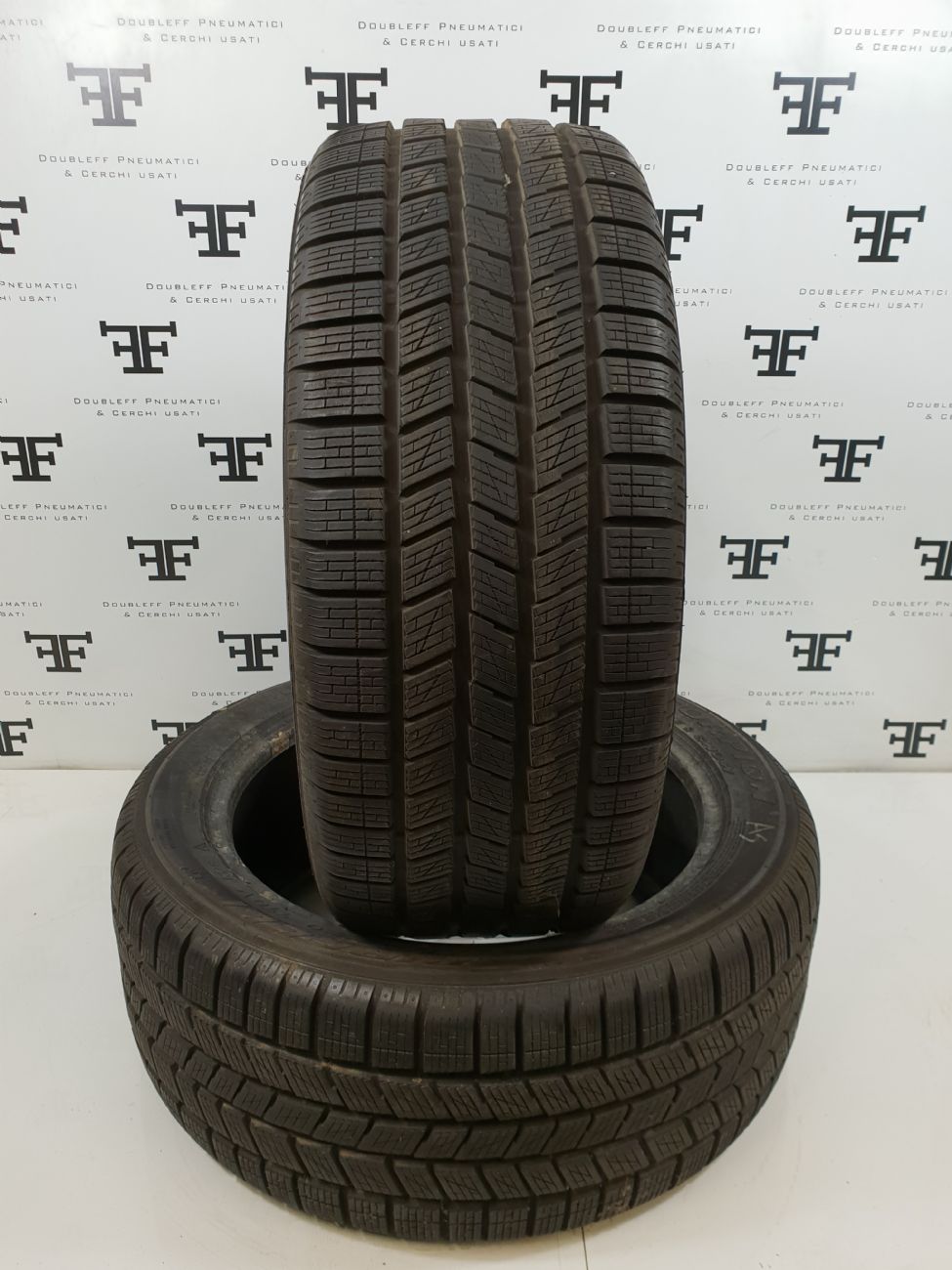 Pneumatici 255 55 R18 109 H PIRELLI SCORPION ICE&SNOW invernale DEMONTÉ usati 220€