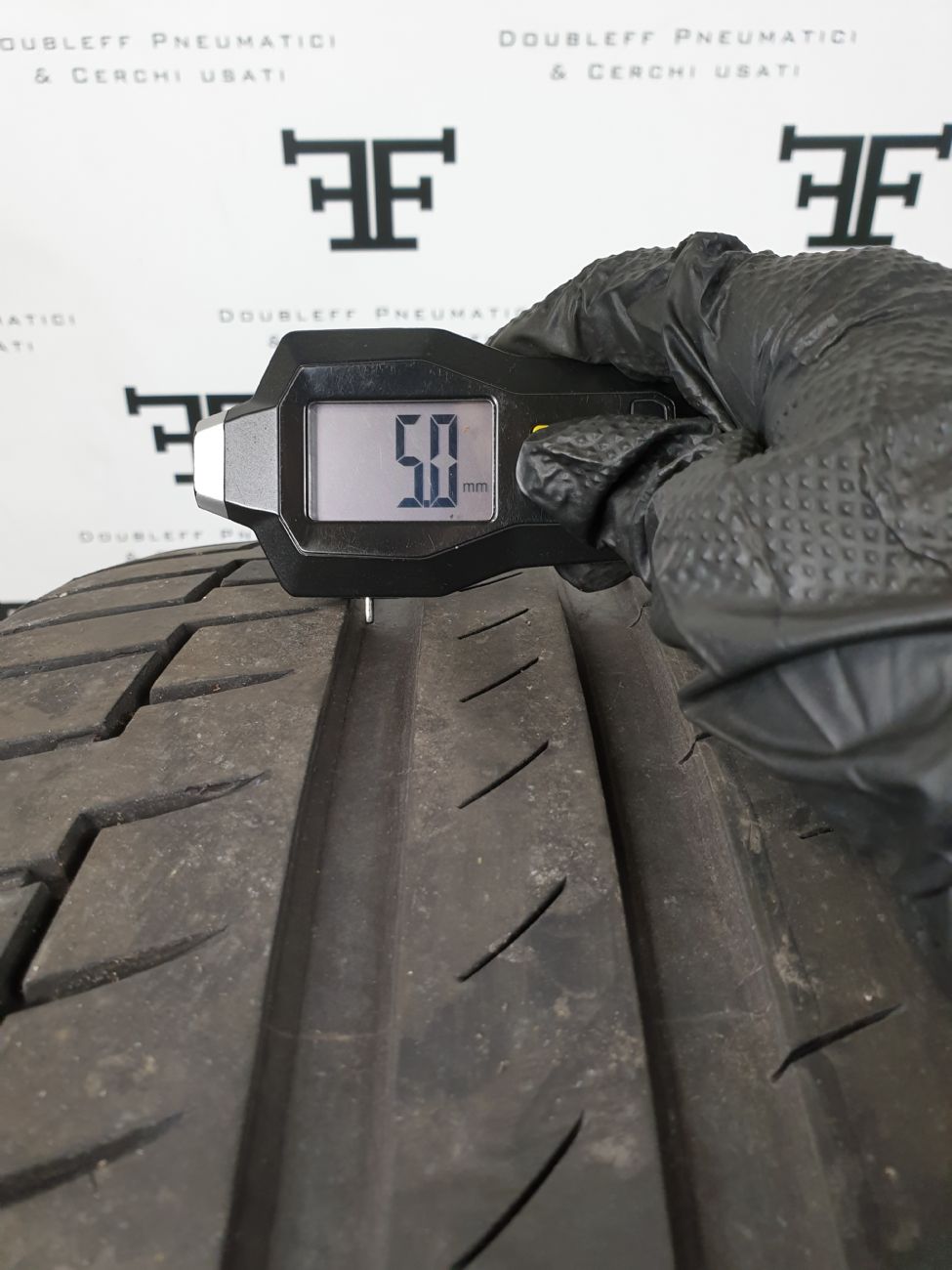 Pneumatici 225 55 R18 98 V CONTINENTAL PREMIUMCONTACT 6 estivo usati 130€