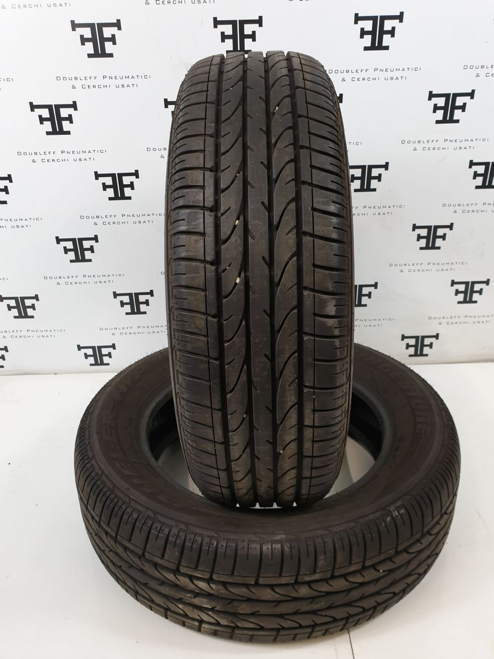 Pneumatici 215 60 R17 96 H BRIDGESTONE DUELER HP SPORT estivo usati 120€