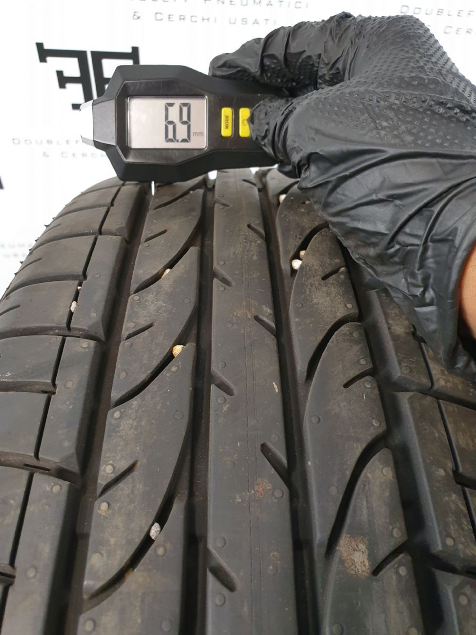 Pneumatici 215 60 R17 96 H BRIDGESTONE DUELER HP SPORT estivo usati 120€