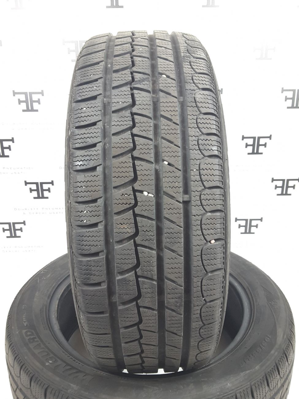 Pneumatici 185 55 R16 87 T NEXEN WINGUARD SNOW'G invernale usati 100€