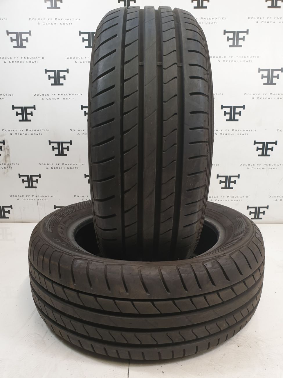 Pneumatici 225 60 R17 99 V DUNLOP SP SPORT MAXX TT estivo RUNFLAT usati 120€