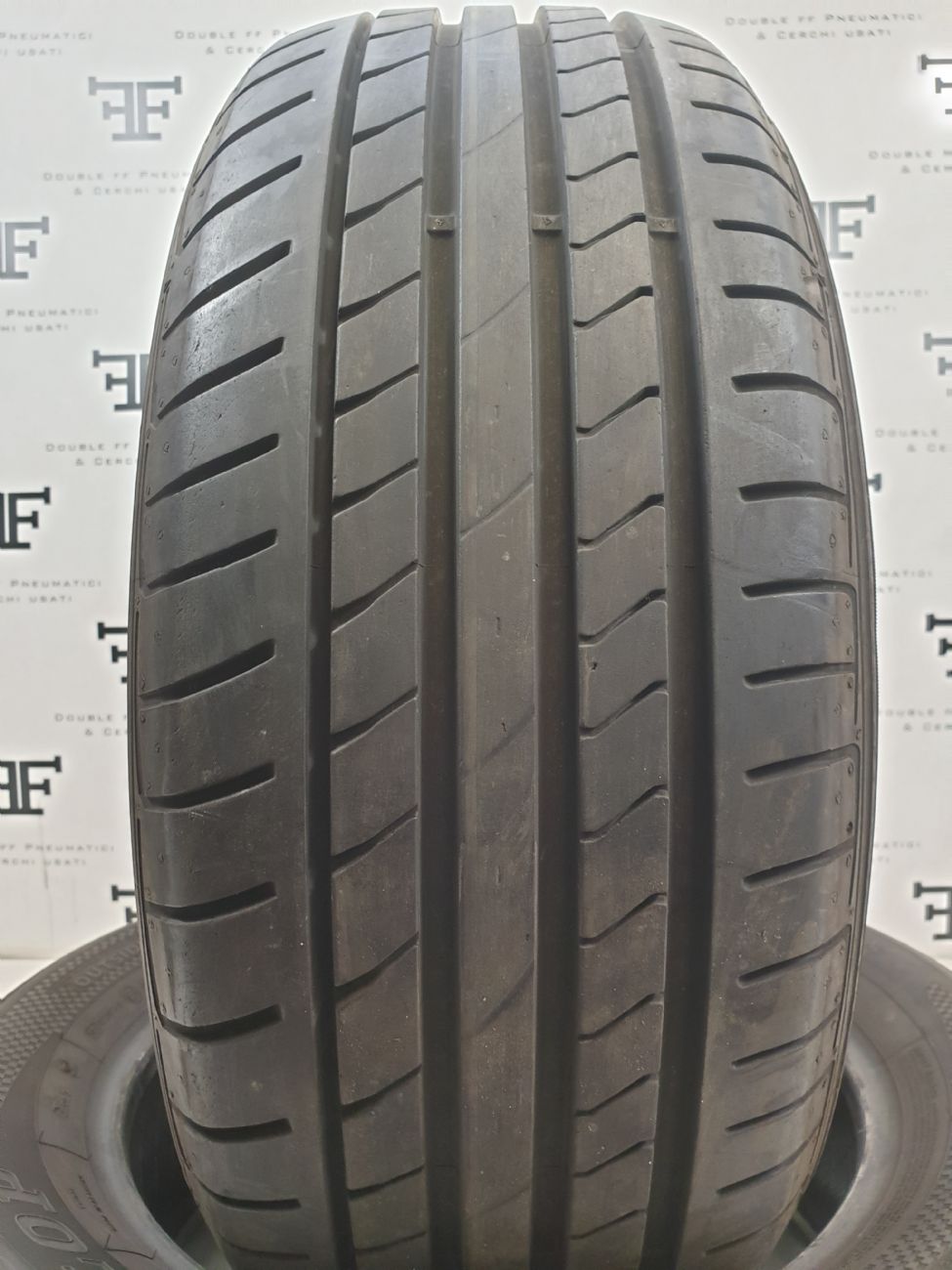 Pneumatici 225 60 R17 99 V DUNLOP SP SPORT MAXX TT estivo RUNFLAT usati 120€