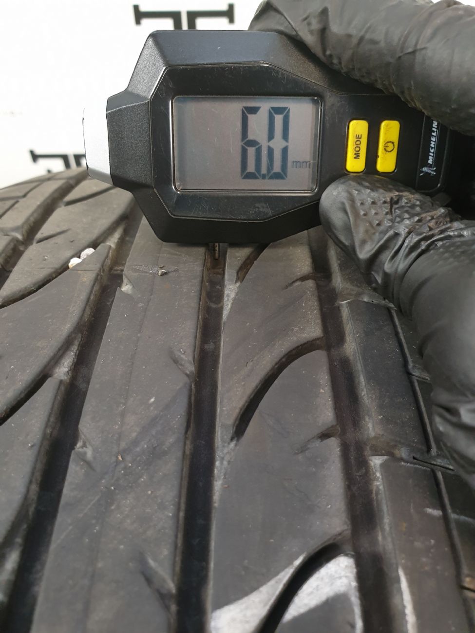 Pneumatici 215 60 R17 96 H BRIDGESTONE DUELER HP SPORT estivo usati 120€