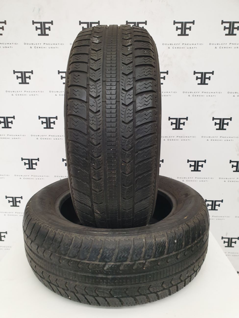 Pneumatici 225 55 R16 95 H KLEBER KRISALP HP invernale usati 100€