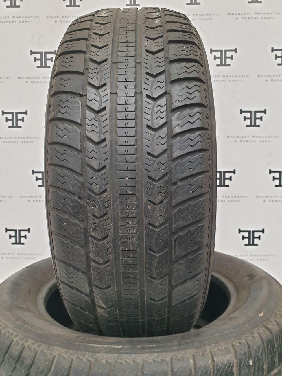Pneumatici 225 55 R16 95 H KLEBER KRISALP HP invernale usati 100€
