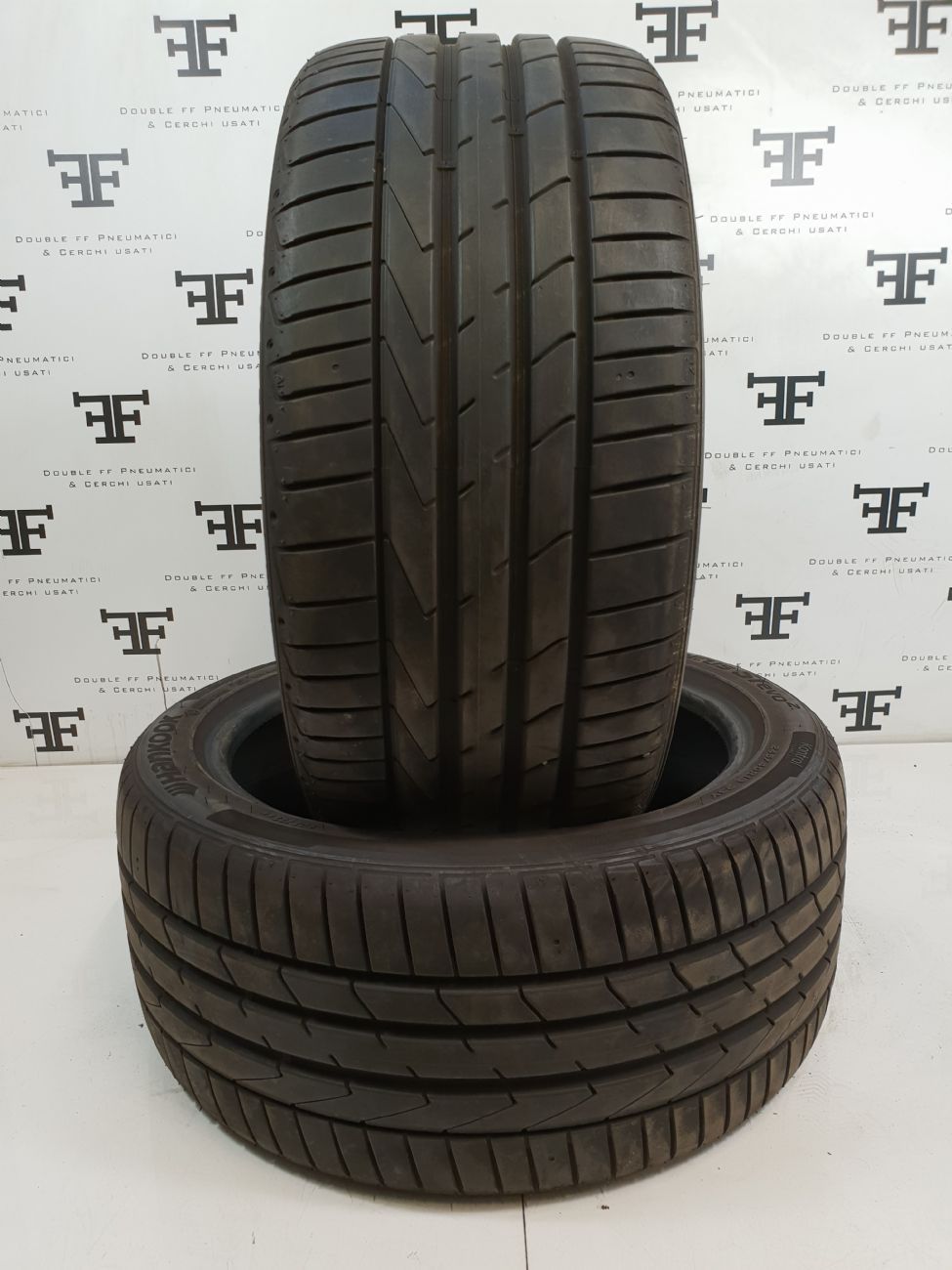 Pneumatici 235 60 R18 103 W HANKOOK Ventus S1 evo2 estivo usati 140€