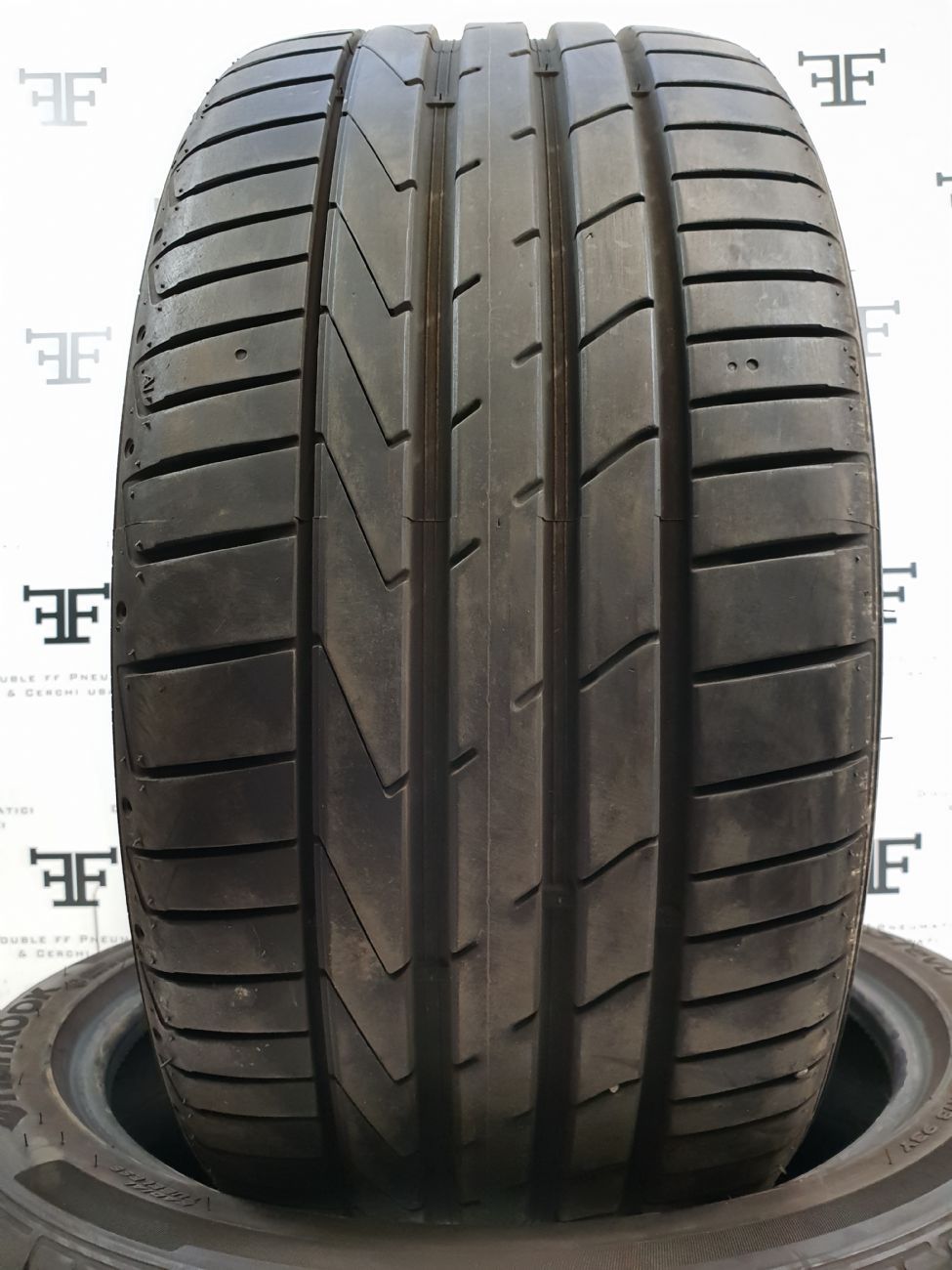 Pneumatici 235 60 R18 103 W HANKOOK Ventus S1 evo2 estivo usati 140€