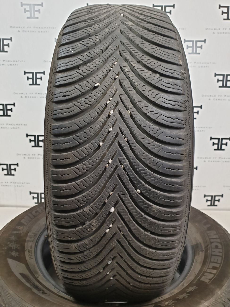 Pneumatici 215 65 R17 99 H MICHELIN ALPIN 5 invernale usati 120€