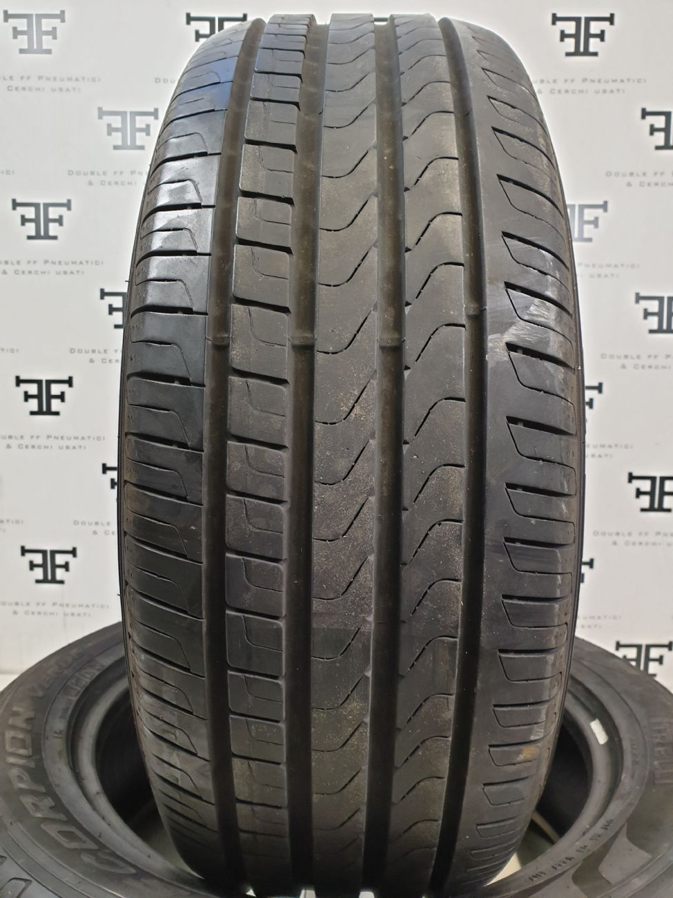 Pneumatici 215 65 R17 99  V PIRELLI SCORPION VERDE estivo usati 130€